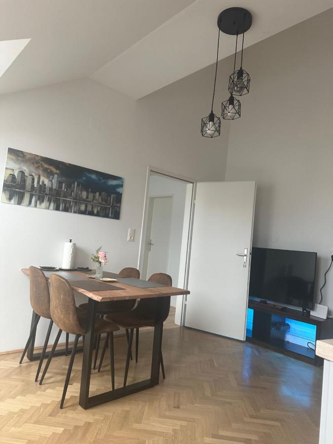 Klimatisiertes Dachgeschoss City Apartment In Zentrum Wiens エクステリア 写真