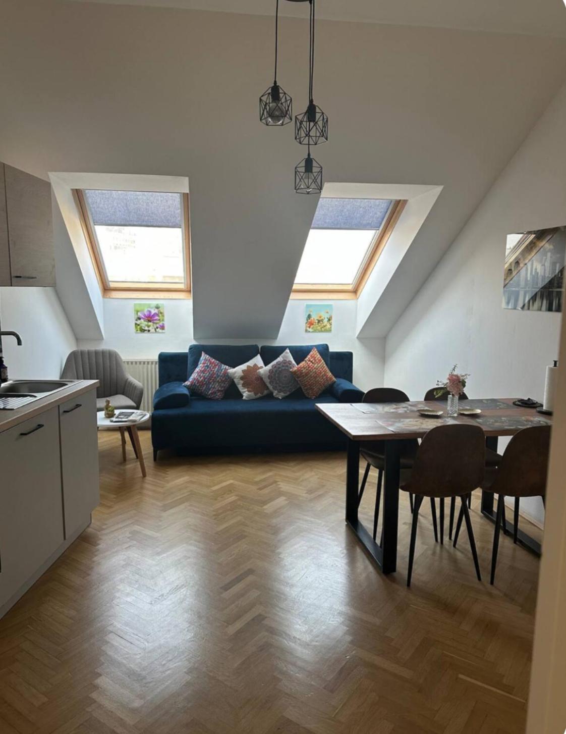 Klimatisiertes Dachgeschoss City Apartment In Zentrum Wiens エクステリア 写真